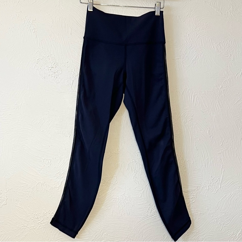 Lululemon High Times Wing Mesh Side Leggings Womens Sz 4 Luxtreme Blue